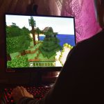 Fedora or Linux Mint Gaming Compare Speed Performance for Games
