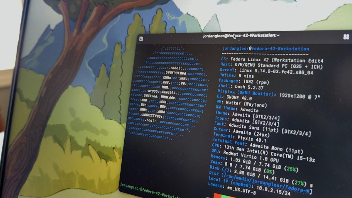 Fedora vs Mint, which Linux is better for your old computer hardware?