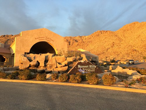 Places near Apple Street? Explore 6 great attractions nearby