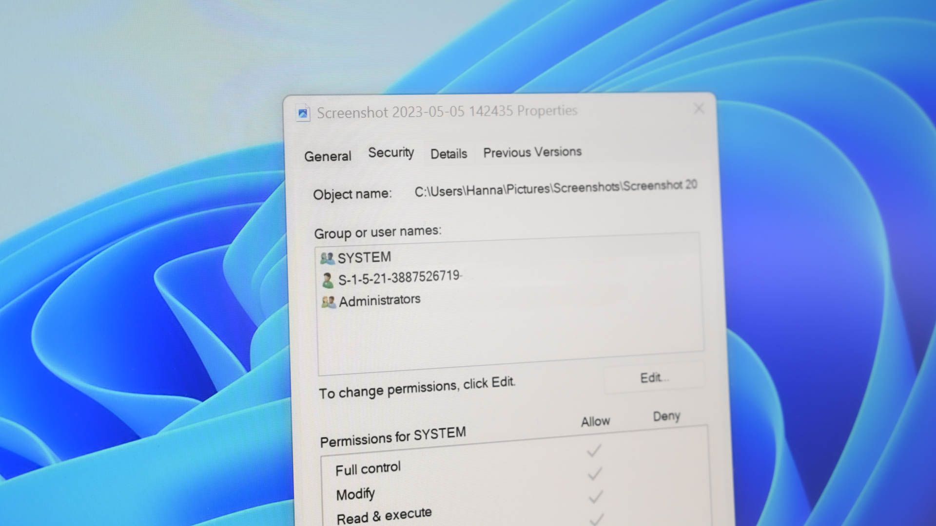 Why am I seeing error code: 0x80004005? Quick troubleshooting tips here.